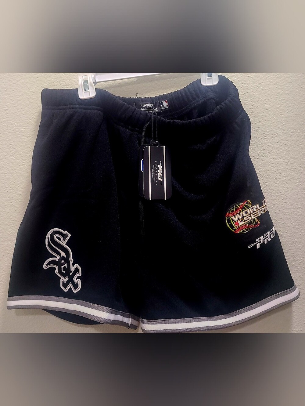Pro Standard Chicago White Sox Shorts Mens Large